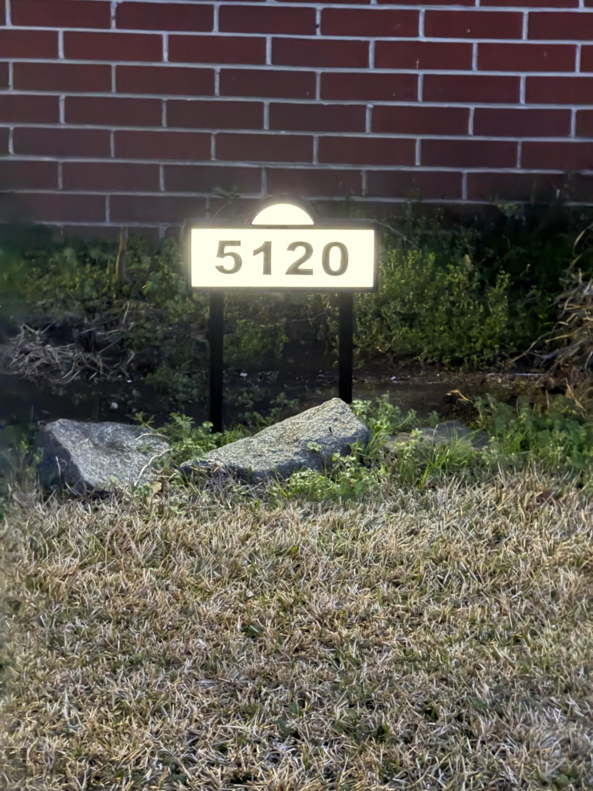 Solar House Numbers Address Sign, IP65 Waterproof Solar Address Plaque for Outside, 3200K Warm & 6500k Cold LED Illuminated House Numbers for Outdoor Wall Mounted & Home Yard Ground Address Number customer photo 1