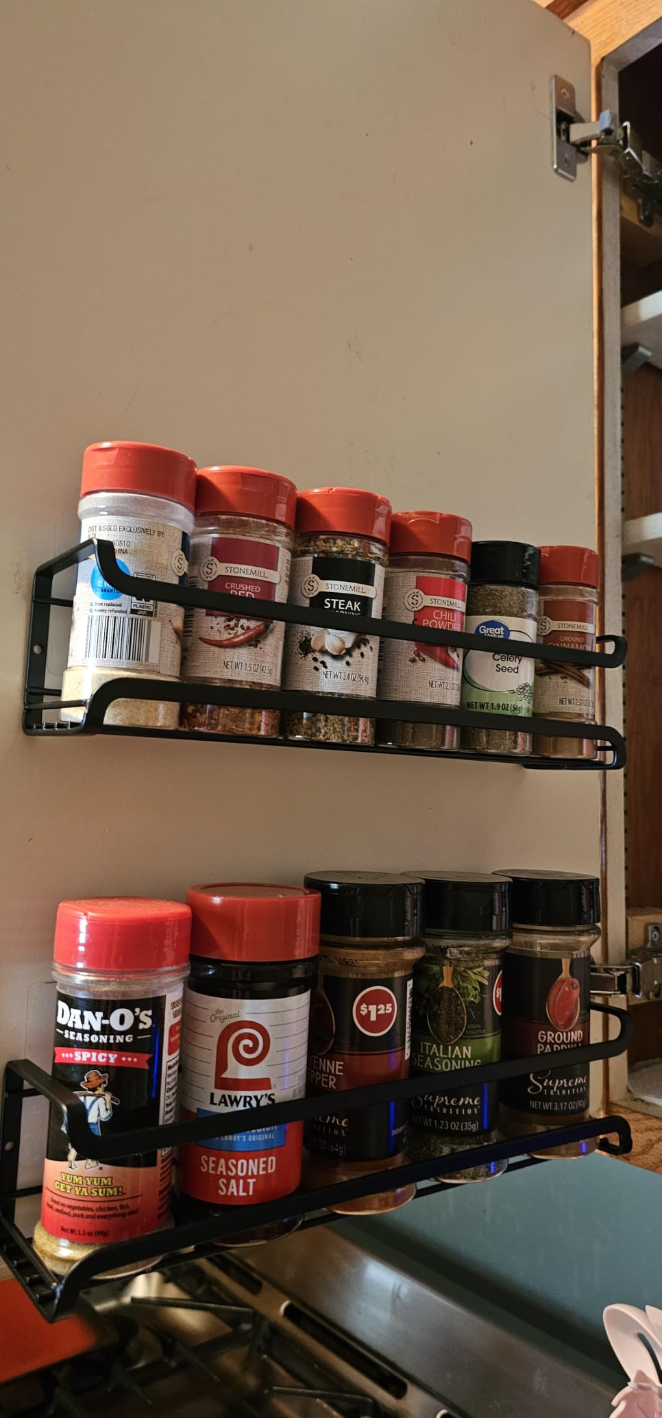Bunoxea Spice Rack Wall Mounted 4 Pack, For Spice Jars & Seasonings,Black customer photo 2