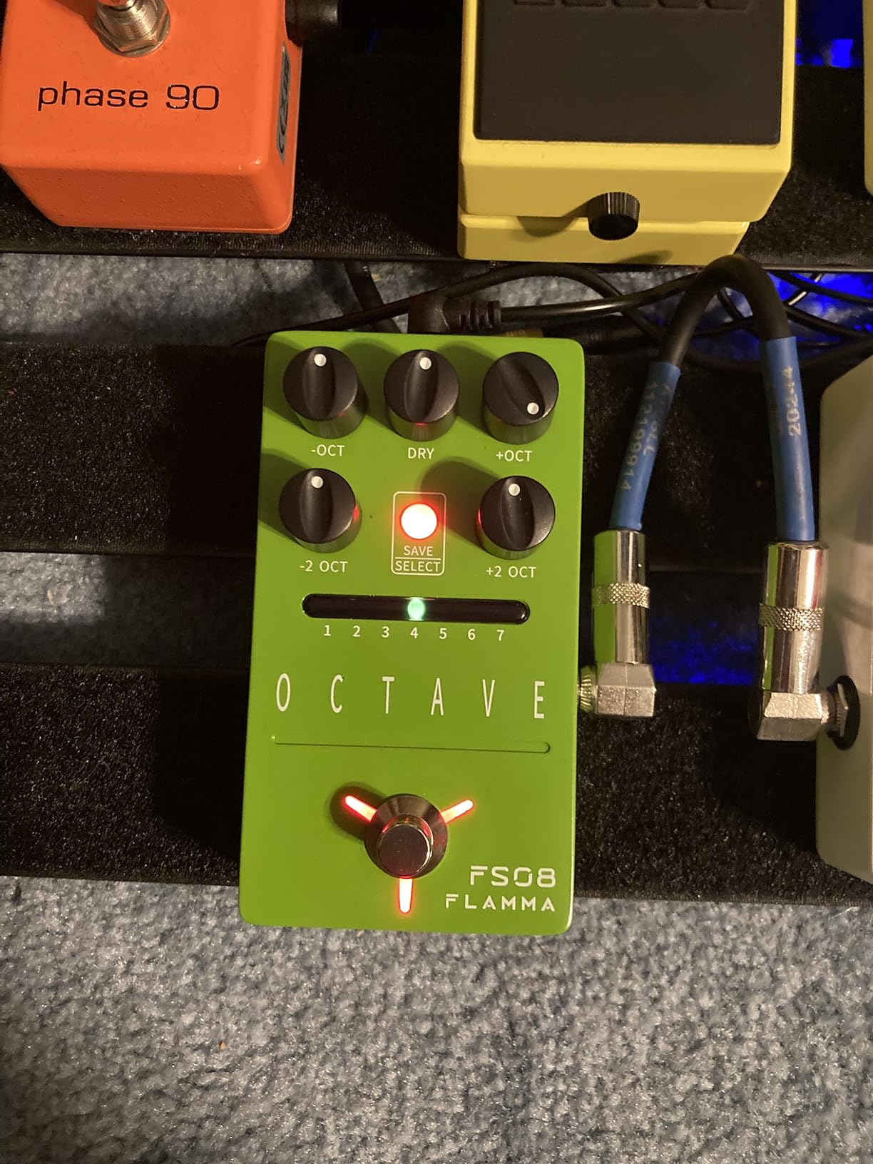 FLAMMA FS08 Octave Pedal Electric Guitar Polyphonic Octave Effects Pedal Dry Signal Control 7 Presets Slots customer photo 1