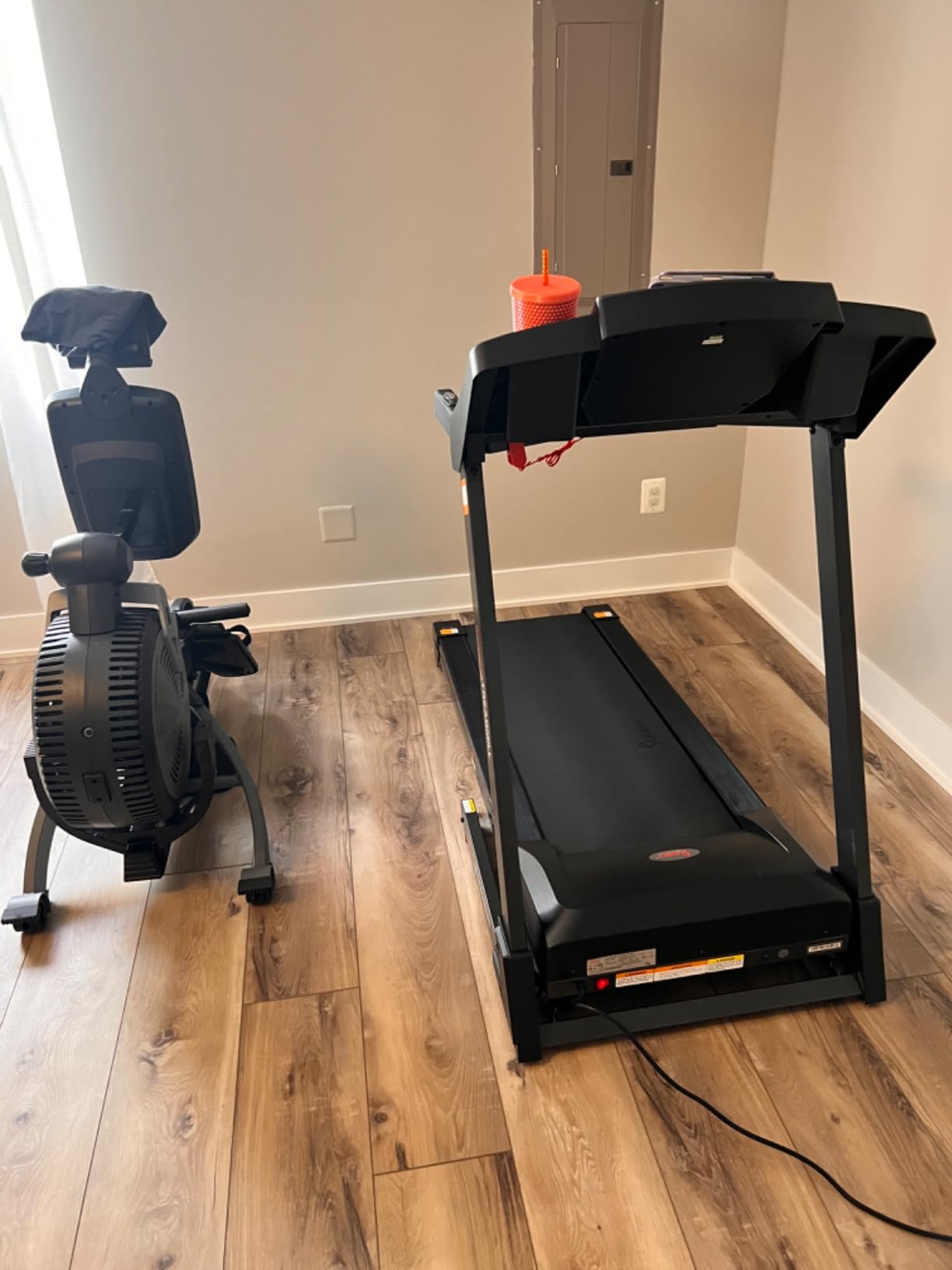 Sunny Health & Fitness Smart Wi-Fi Treadmill with Auto Incline customer photo 1