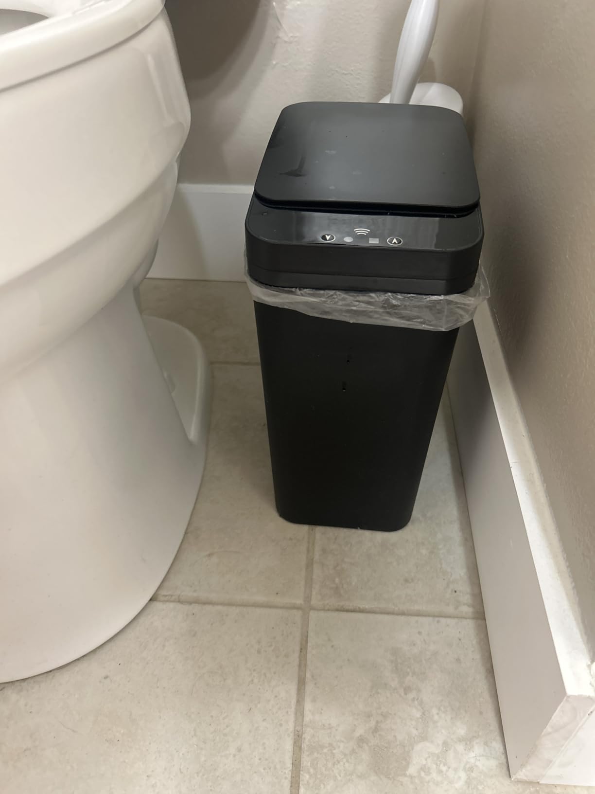 Bathroom Trash Can with Lid, KOEYLE 2 Pack 2.2 Gallon Automatic Touchless Garbage Can, Small Motion Sensor Smart Trash Can, Slim Waterproof Trash Bin for Bedroom, Bathroom, Office, Living Room (Black) customer photo 1