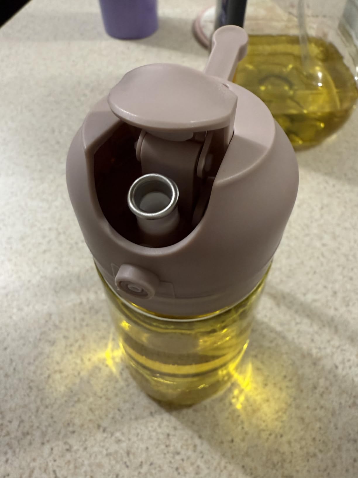 YARRAMATE 16 oz 2-in-1 Glass Olive Oil Sprayer for Cooking, Creamy White customer photo 1