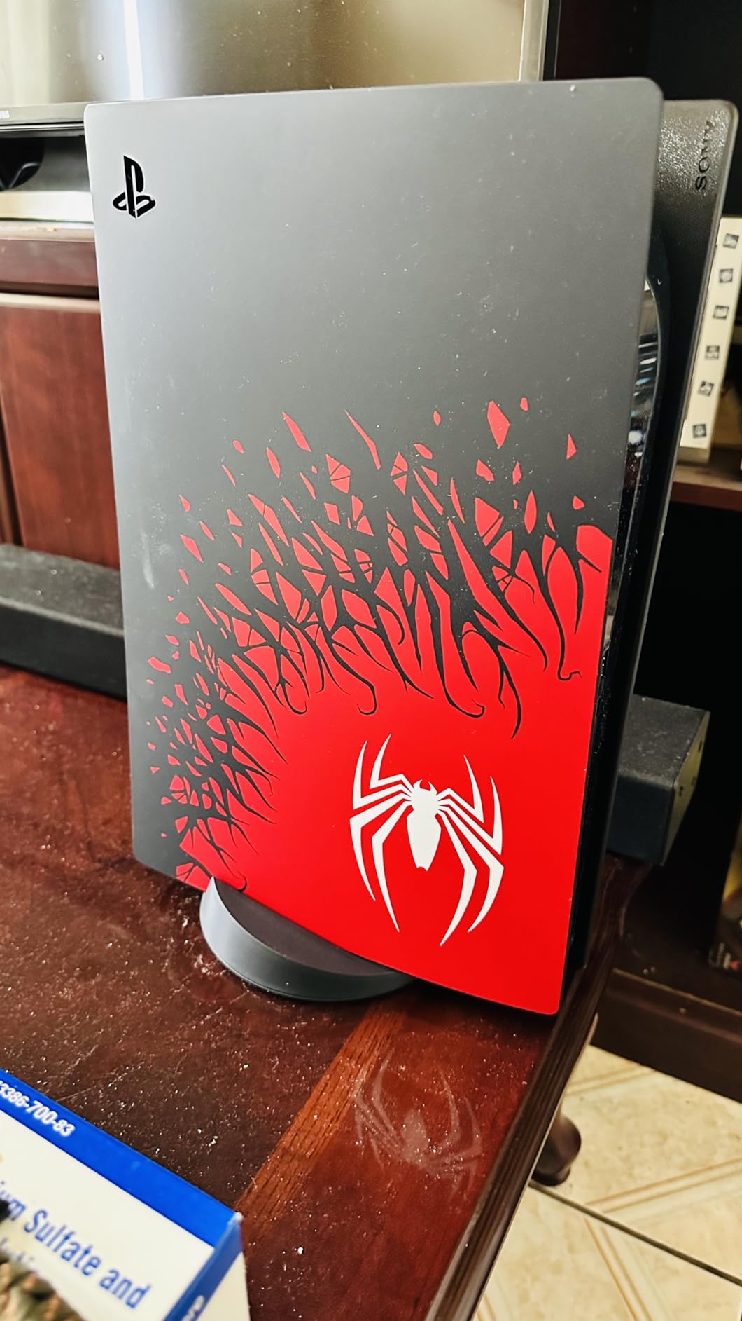 PlayStation 5 Console – Marvel’s Spider-Man 2 Limited Edition Bundle customer photo 1