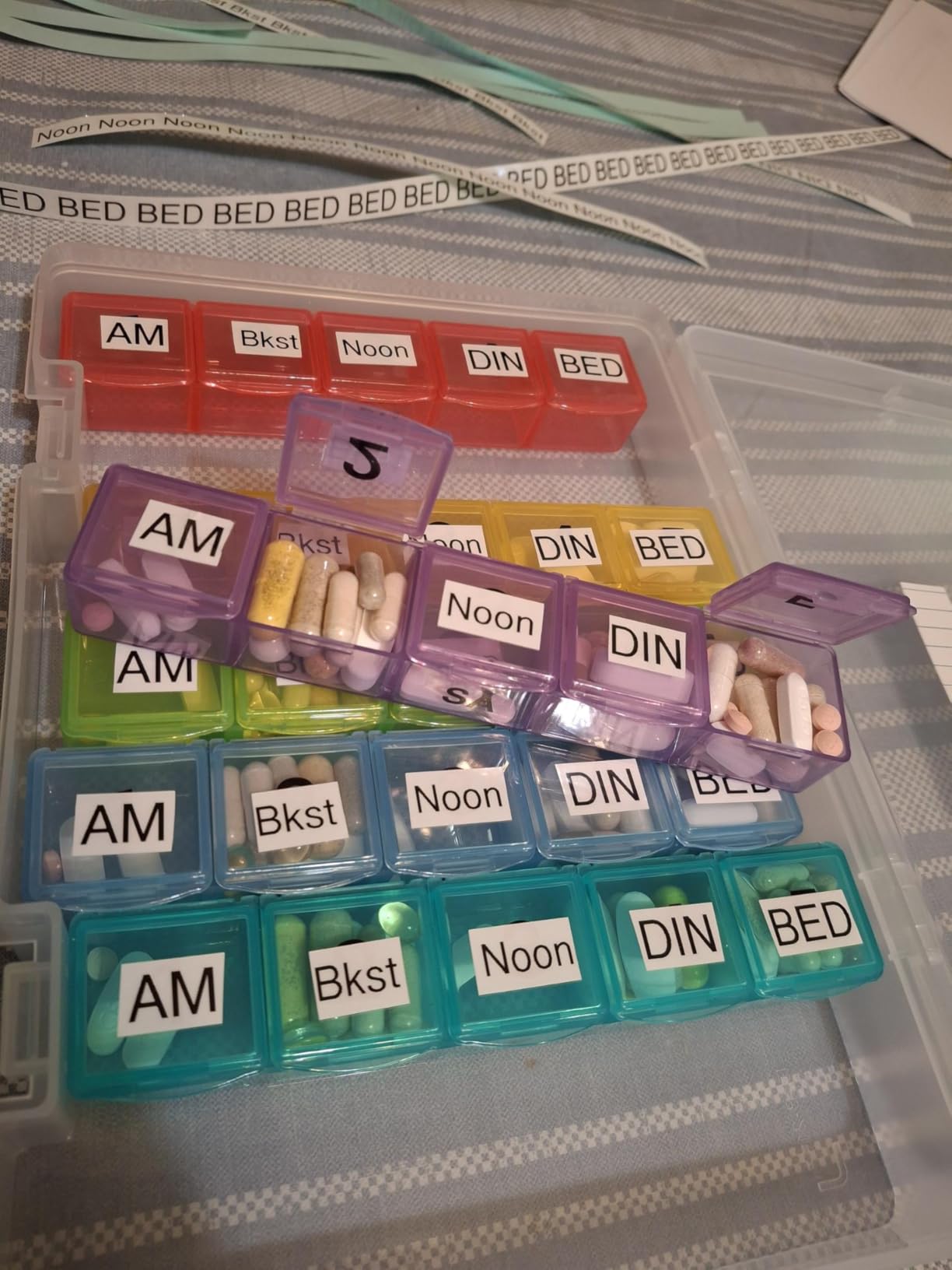 7 Times a Day Weekly Pill Box Organizer Case, Secure 7X Pillbox with Medication Schedule, Includes Premium Lifetime Subscription to Medisafe App (7 Time-a-Day) customer photo 1
