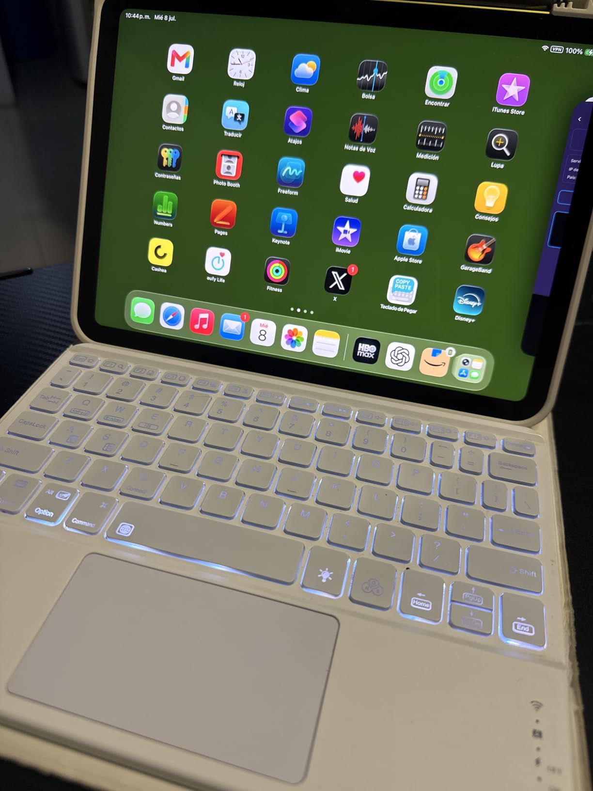 Harvopu for iPad A16 11th/10th Generation Case with Keyboard, Folio Cover customer photo 2