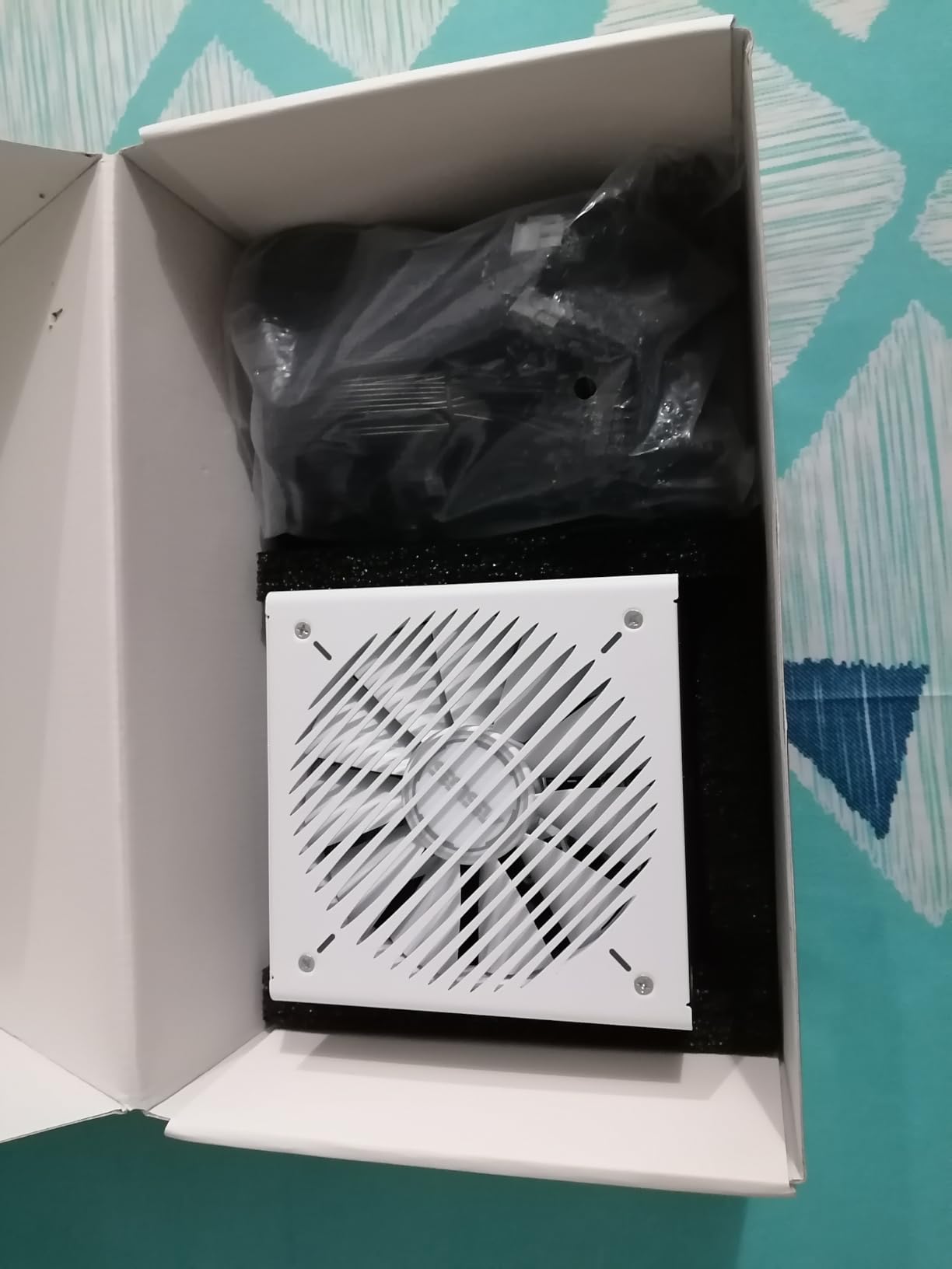 ASUS Prime 750W Gold (750 Watt, ATX 3.1 Compatible, Fully Modular Power Supply, 80+ Gold Certified, Dual Ball Bearings, Two Color Options in One, 8-Year Warranty) customer photo 1