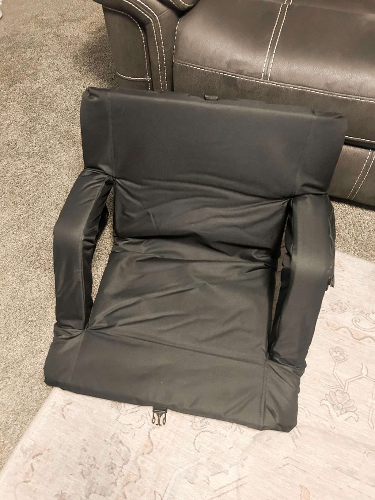 HOPERAN 23in Stadium Seats for Bleachers with Back Support, Extra Wide, 2PC customer photo 1