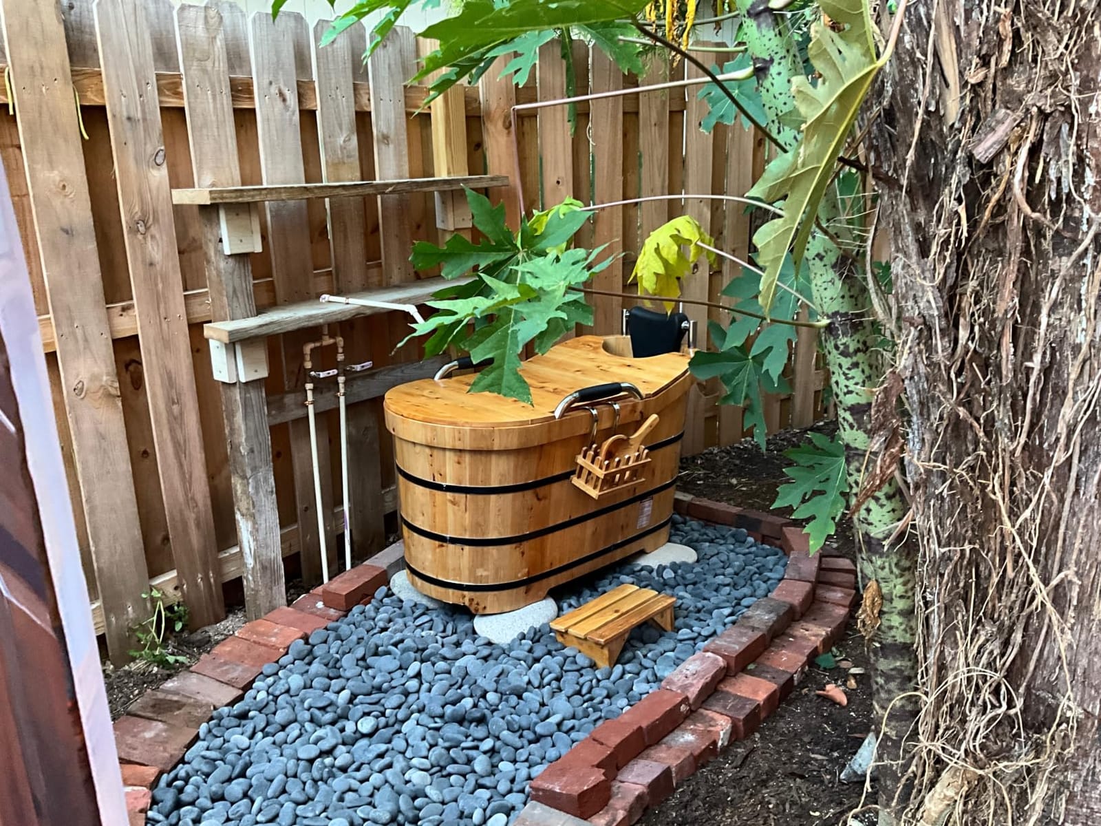 Cedar Japanese Soaking Tub, Freestanding Wooden Bathtub, 47.24 in customer photo 2