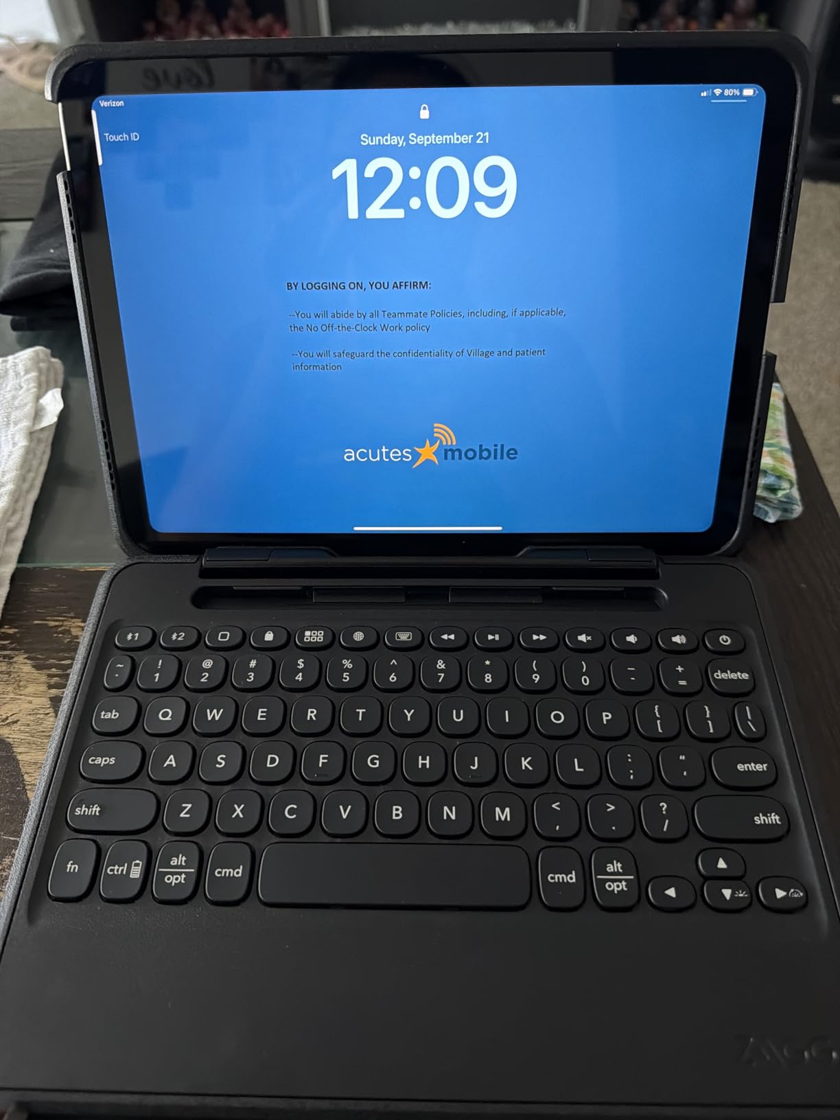 ZAGG Rugged Book iPad 11