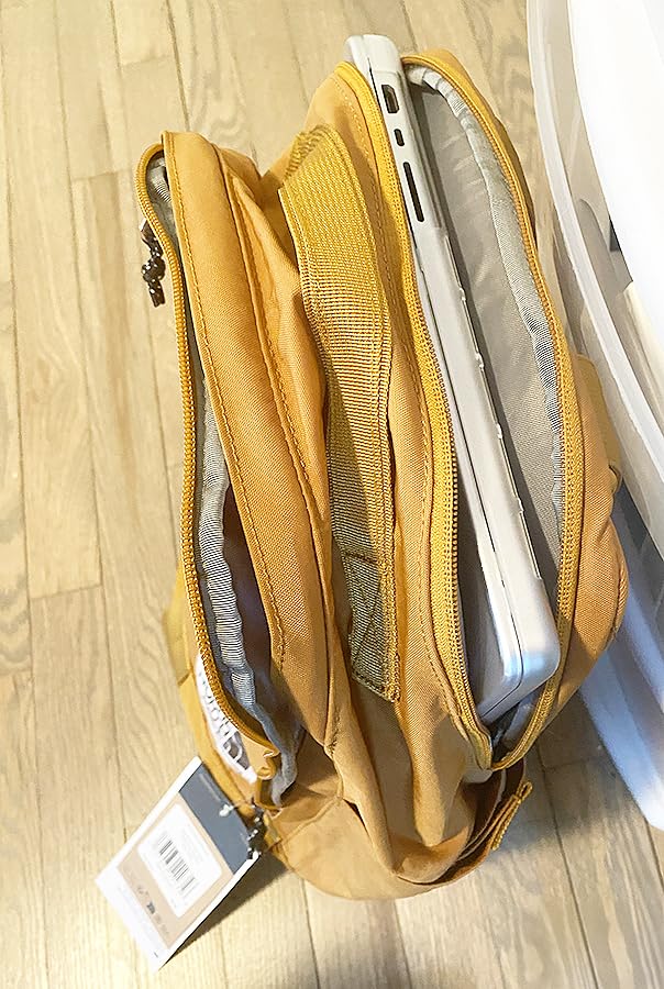The North Face Berkeley Daypack, TNF Black/Mineral Gold, OS customer photo 2