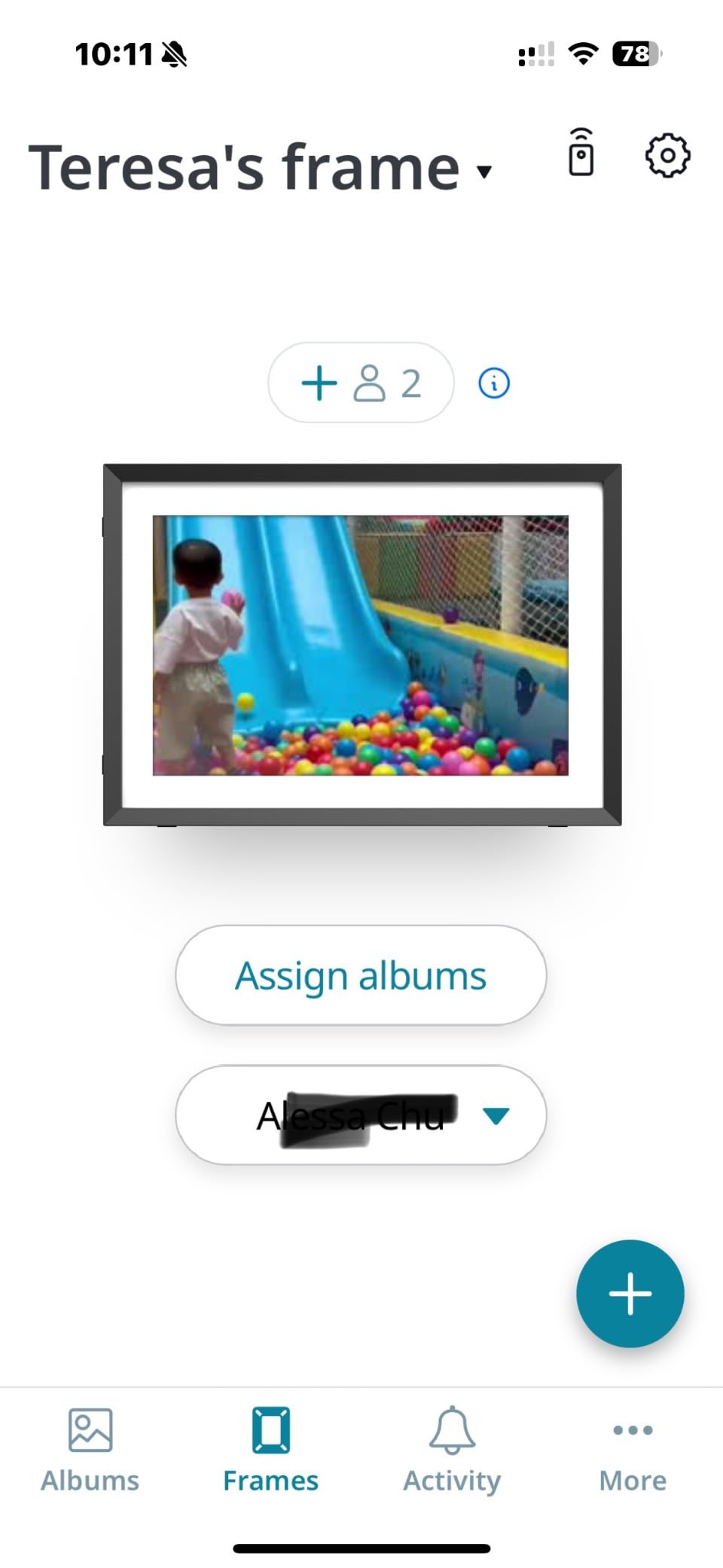 Digital Picture Frame Powered by Nixplay 10.1