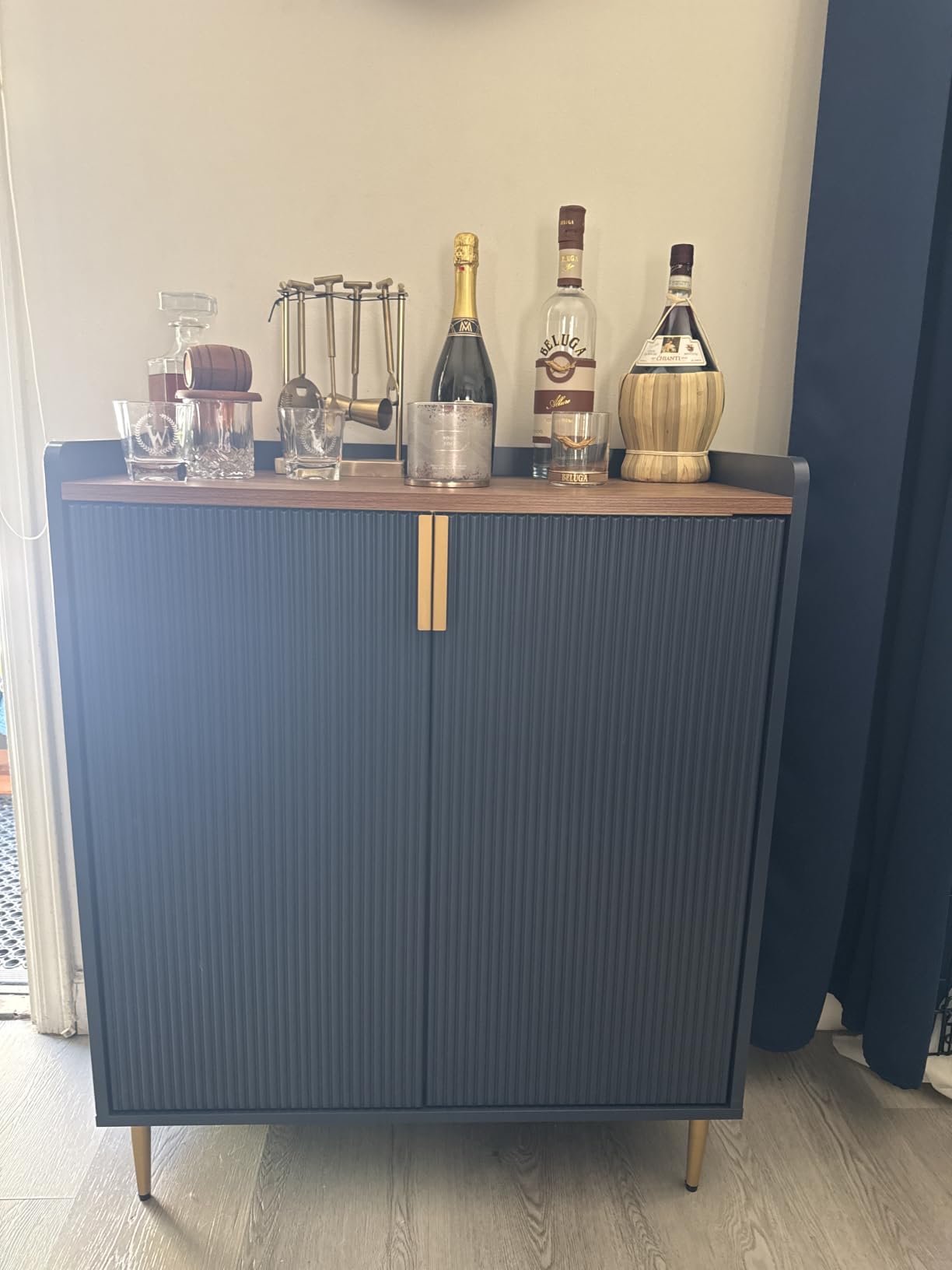 ARTPOWER Wine Bar Cabinet with Fluted Texture, White customer photo 1