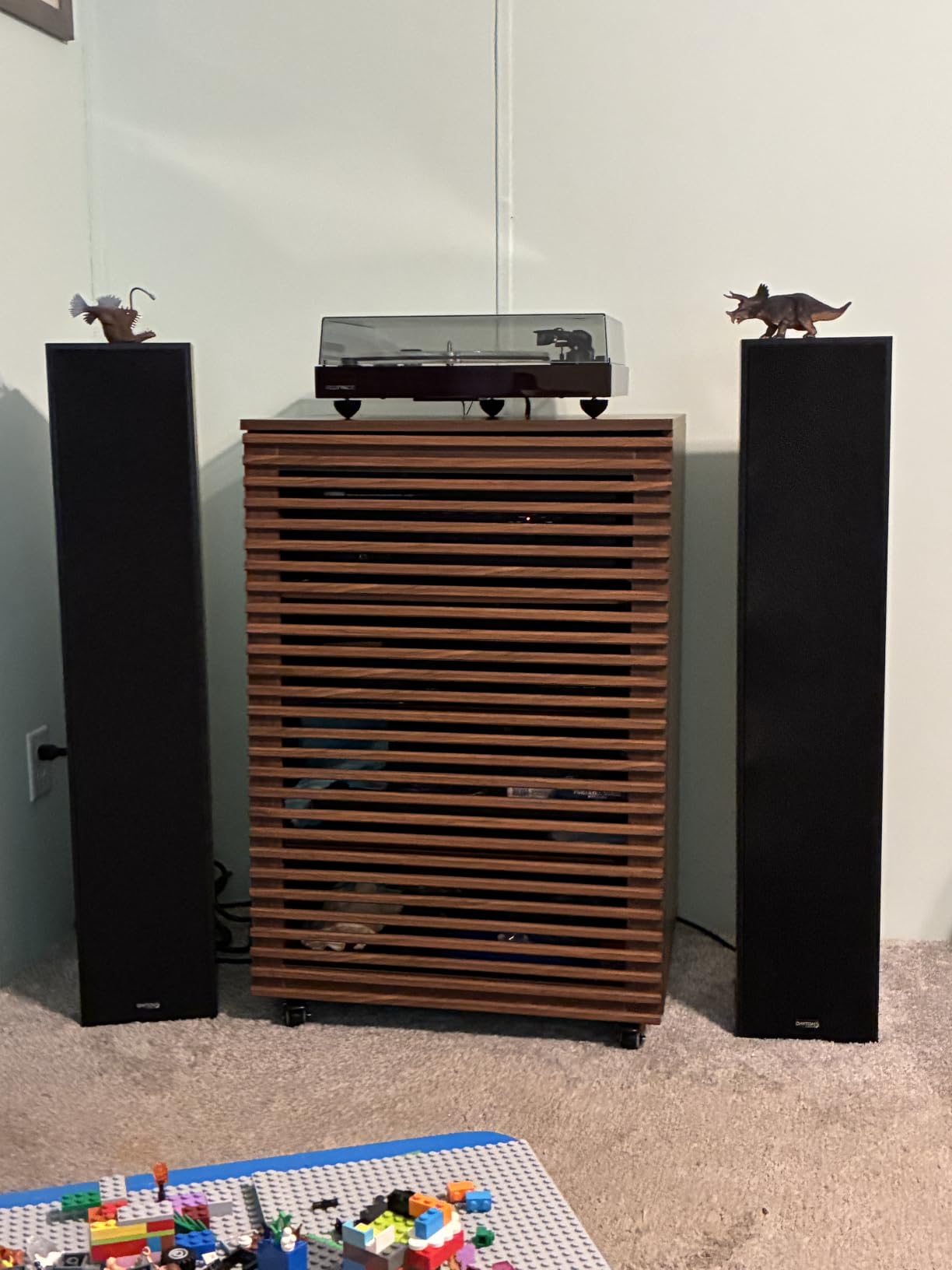 Dayton Audio Classic T65 Floor-Standing Tower Speaker Pair (Black) customer photo 2