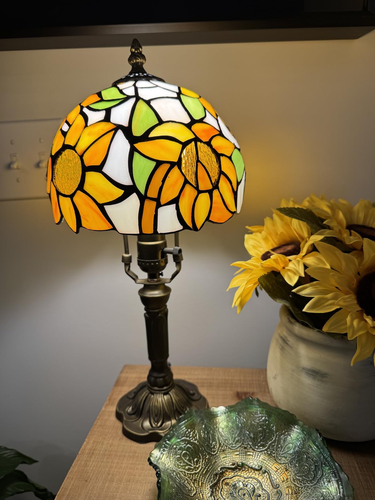 BMXKPO Tiffany Style Table Lamp,Sunflower Stained Glass Lamp customer photo 2