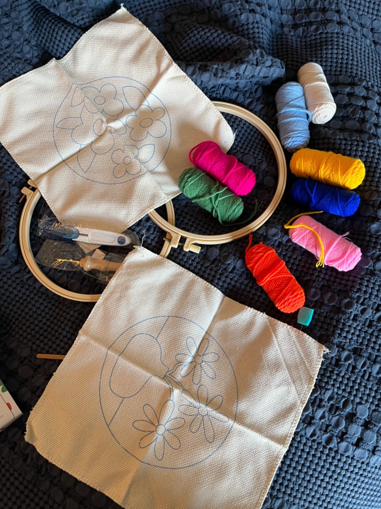 SPINNY Punch Needle Kit, Two Large Floral Designs w/ 2 Embroidery Hoops, Includes Beginner Video Tutorials and Instructions, Beginner Punch Stitch for Adults, Complete Kit for Crafters customer photo 2