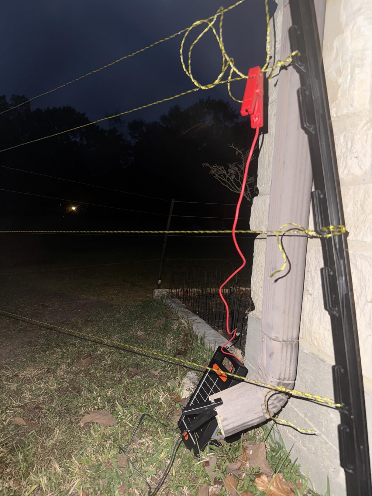 24-Hour Solar Electric Fence Charger, 0.18J, 10-Mile for Livestock customer photo 2
