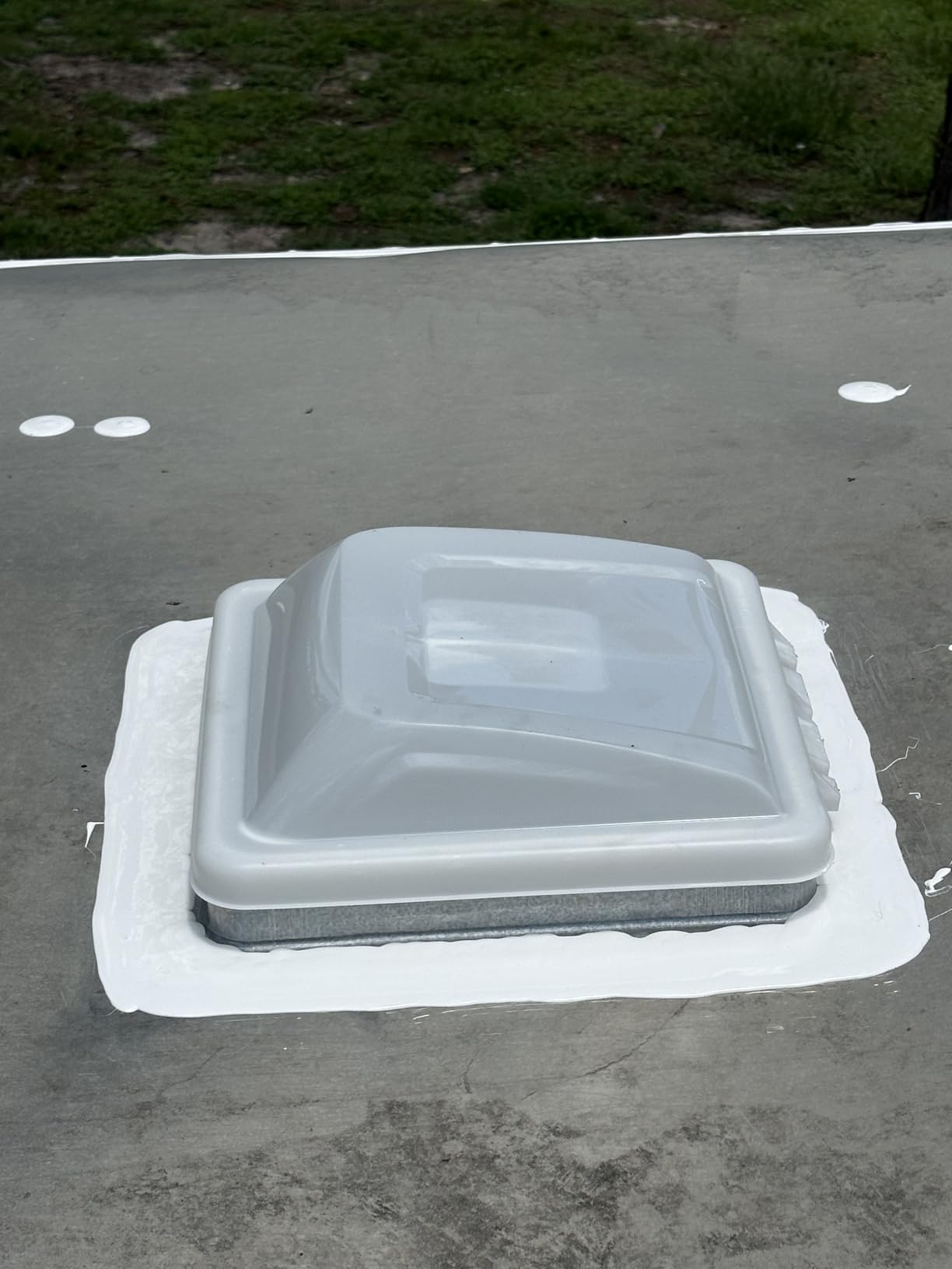 Ventline Non Powered RV Roof Vent | White Lid | w Garnish RV Roof Vent Hatch Skylight (Putty & Screws Included) customer photo 2