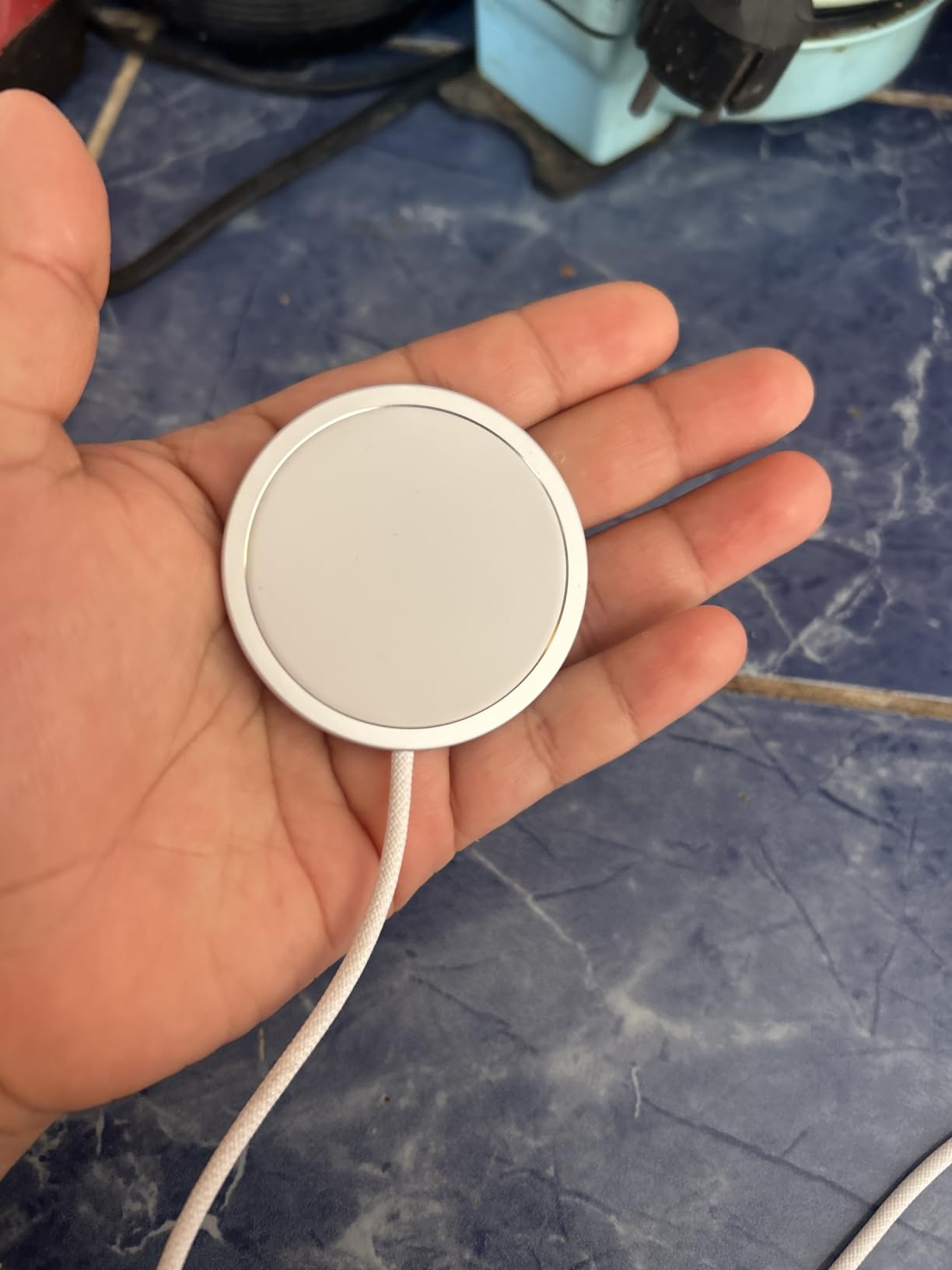 Apple MagSafe Charger (2 m): Wireless Charger with Fast-Charging Capability customer photo 1