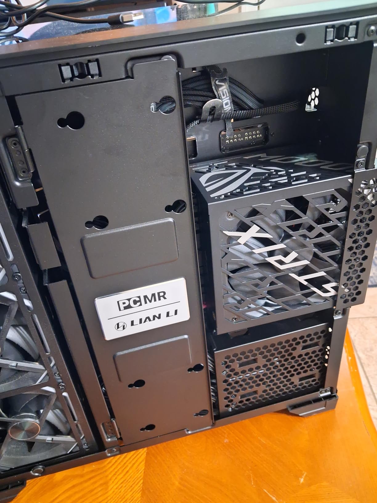 ASUS ROG Strix 1000W Platinum (Fully Modular Power Supply, 80 Plus Platinum Certified, ATX 3.1, Cybenetics Lambda A+, GaN MOSFET, GPU-First Intelligent Voltage Stabilizer, 10-Year Warranty) customer photo 1