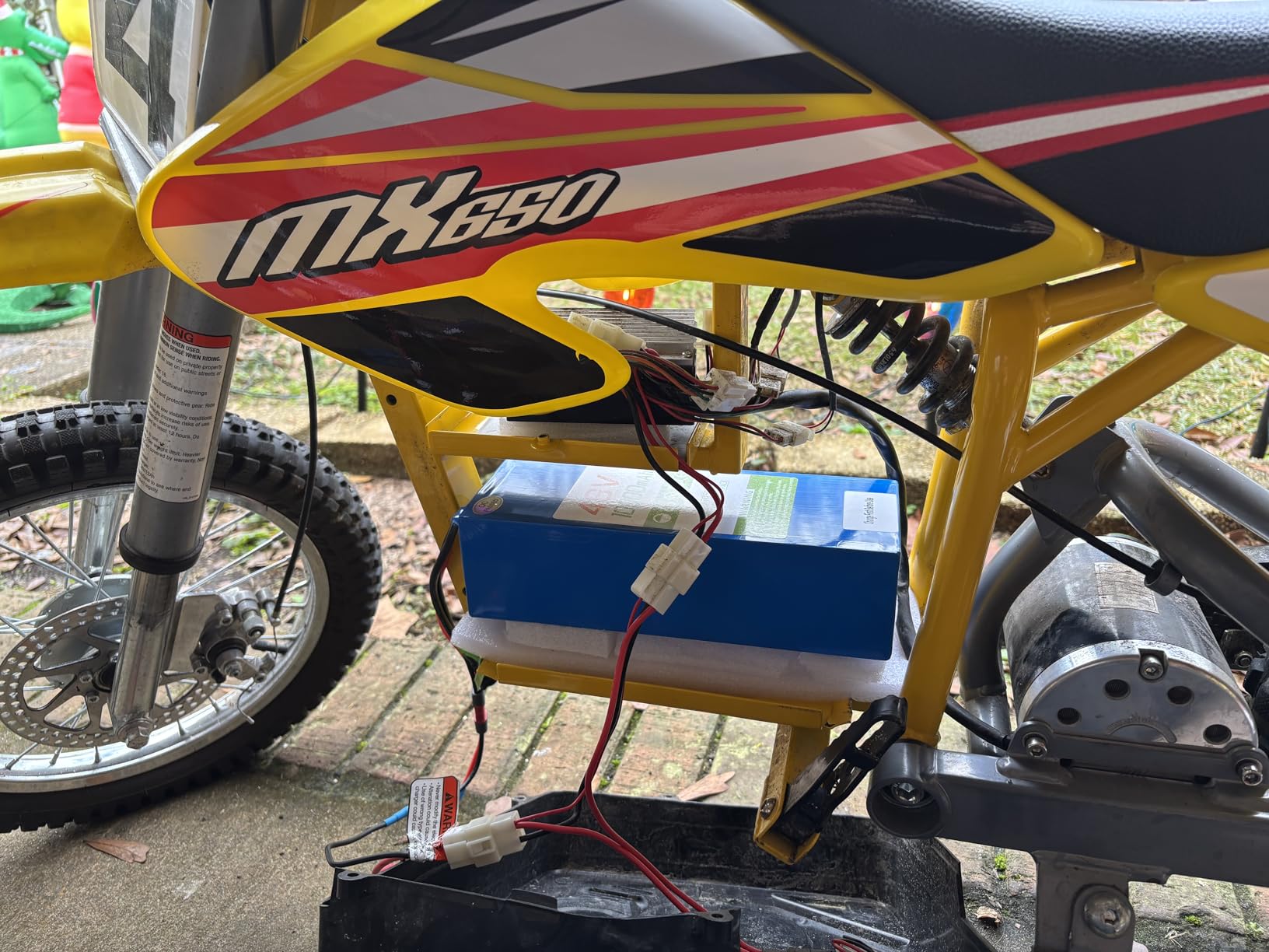48V 10.4AH Lithium Ebike Battery with 30A BMS,W/ 2A Charger and Cabled Connector, Compatible with 100W-1000W Motors, for Electric Bikes, Scooters, ATVs, Electric Dirt Bikes and DIY Projects customer photo 2
