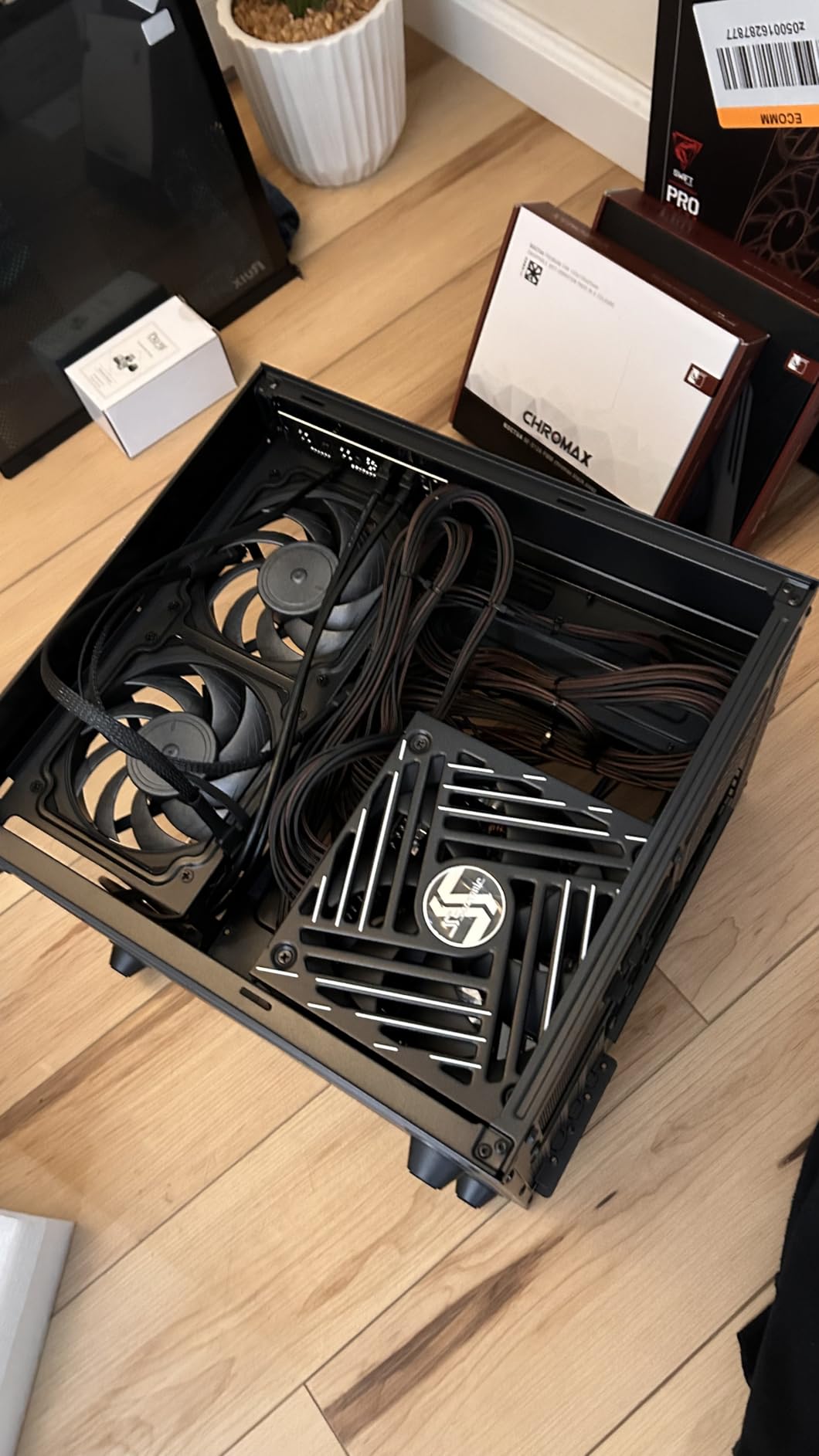 Seasonic Focus GX-1000 1000W Power Supply ATX 3.1 & PCIe 5.1 Ready White customer photo 1