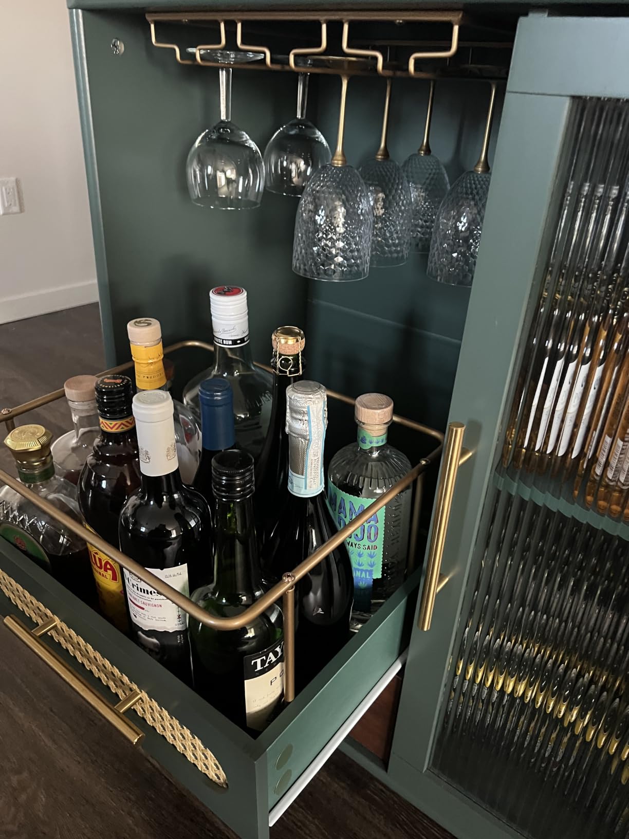ARTPOWER Modern Coffee Bar Cabinet with Pull-Out Wine Storage, Green customer photo 1