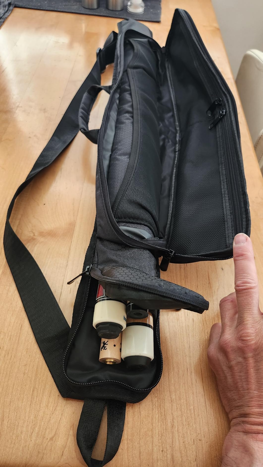 PEKREWS Pool Cue Case, 1x1 Soft Pool Stick Bag with Accessory Pocket customer photo 1