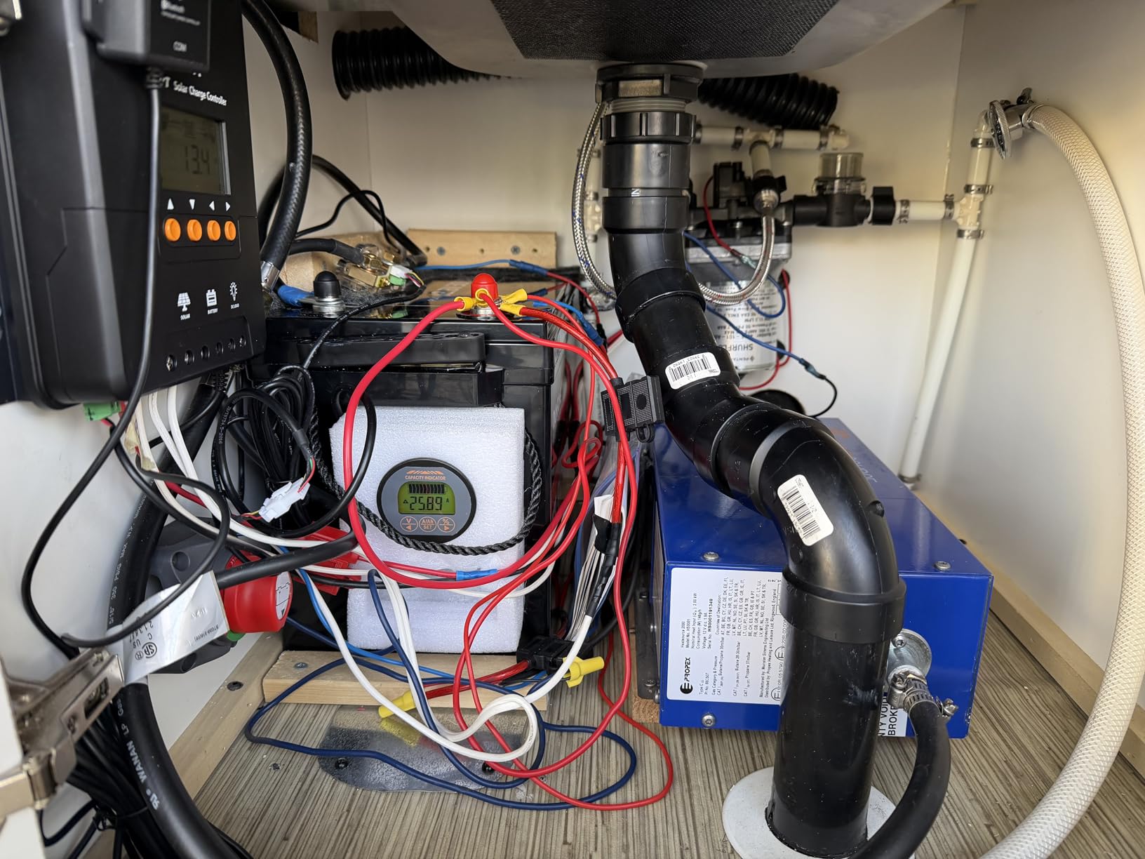 12V 300Ah (314Ah) Lithium LiFePO4 Battery With 200A BMS customer photo 1
