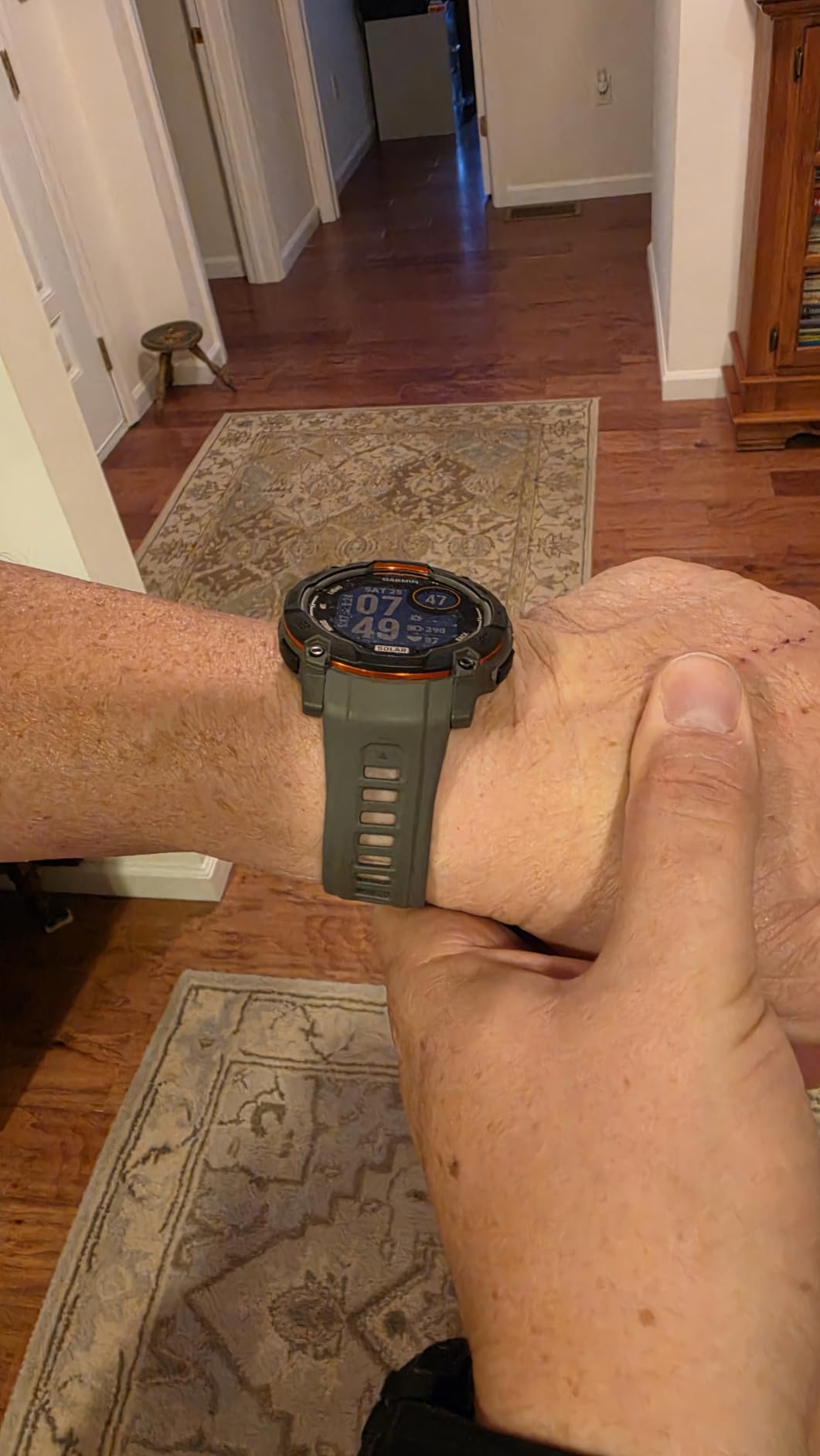 Garmin Instinct® 3 Solar, Rugged GPS Smartwatch, 50mm, Charcoal customer photo 2