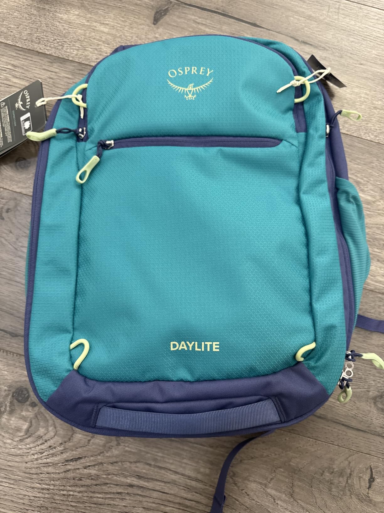 Osprey Daylite Expandable 26+6 Travel Pack, Gray OS customer photo 2