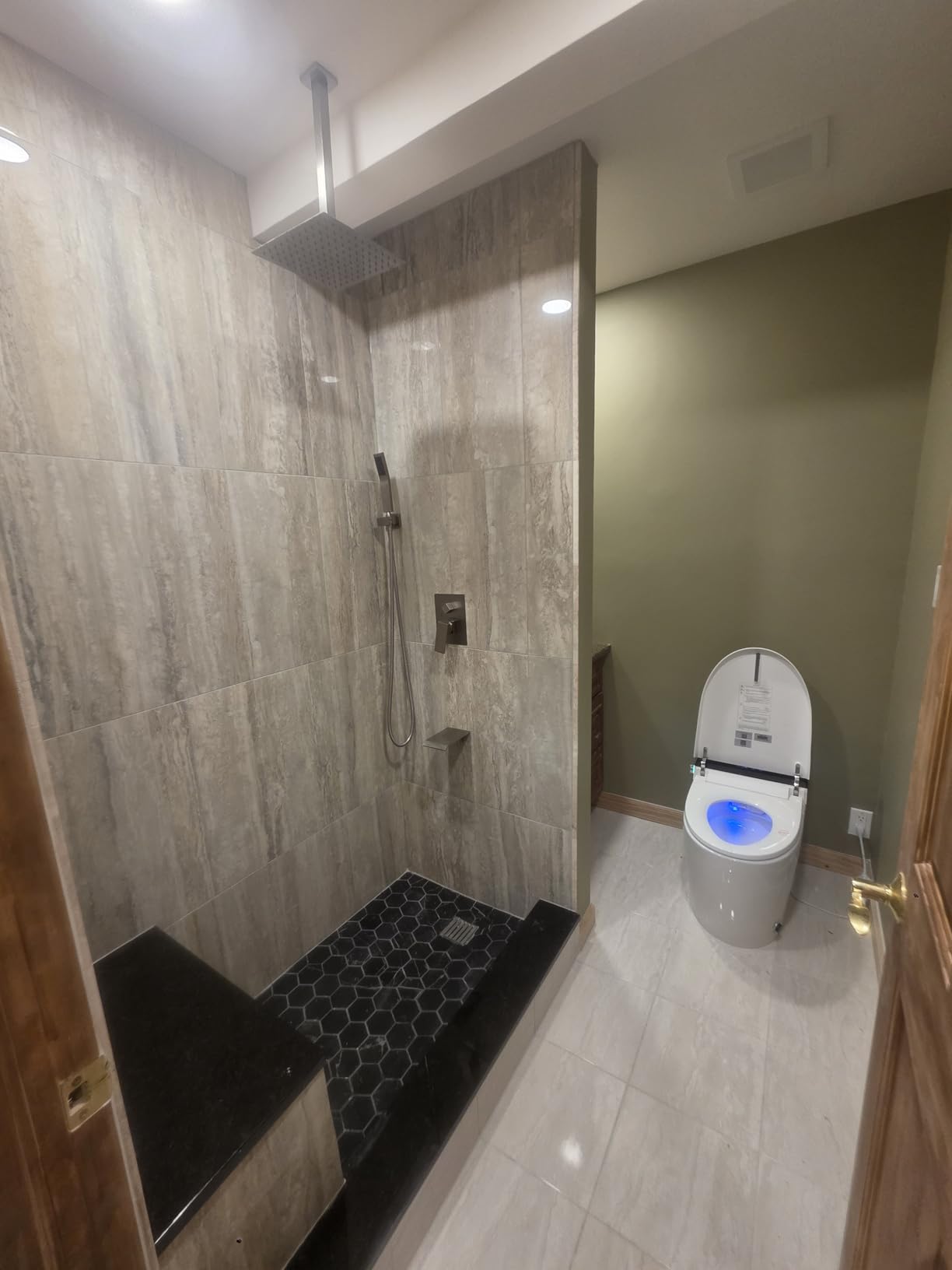 TDH Luxury Smart Toilet with Bidet Built In,Instant Warm Water Dryer Heated customer photo 2