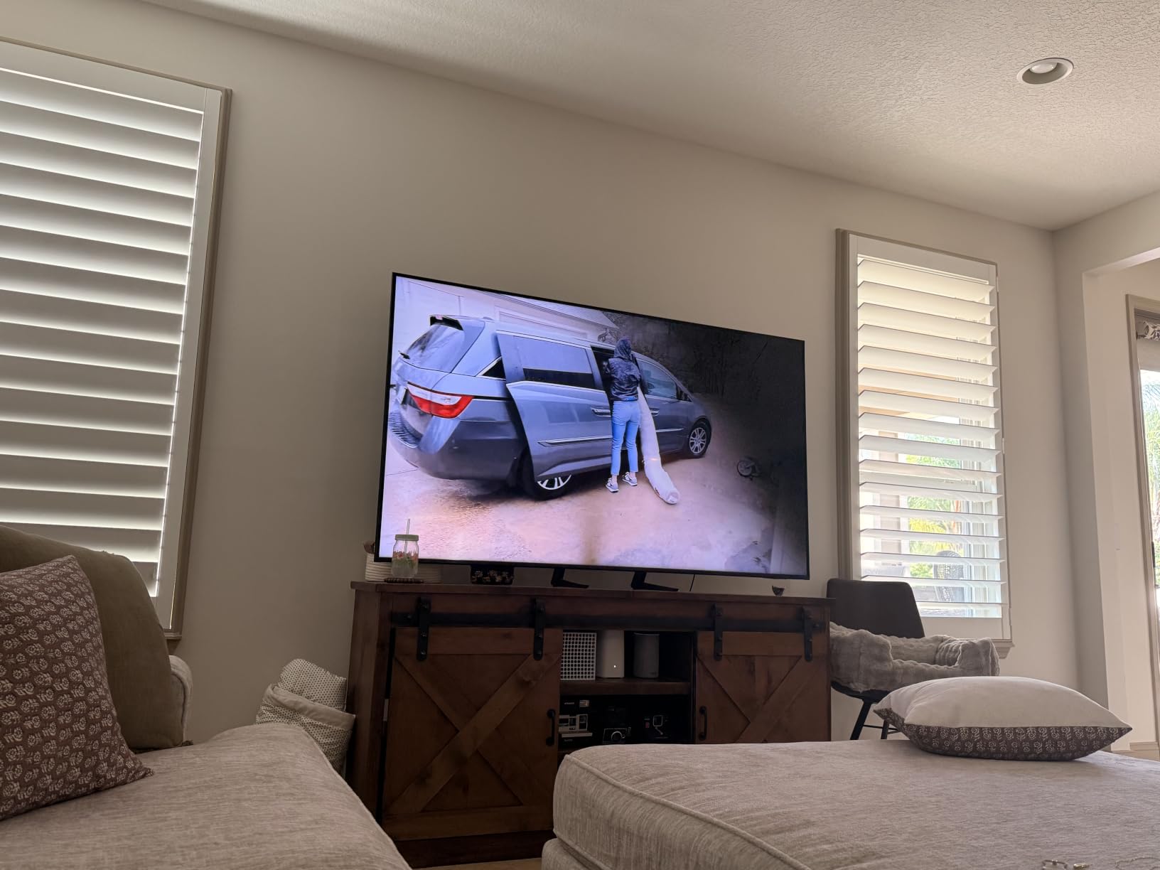 Samsung 75-Inch Class Neo QLED QN70F 4K Mini LED Smart TV (2025 Model) NQ4 AI Gen2 Processor, Quantum Matrix Technology Slim, Motion Xcelerator 144Hz, Samsung Vision AI, Alexa Built-in customer photo 1