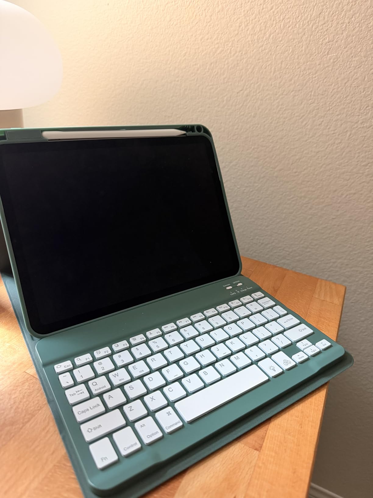 Hamile for iPad A16 11th 10th Generation Case with Keyboard - Wireless customer photo 2