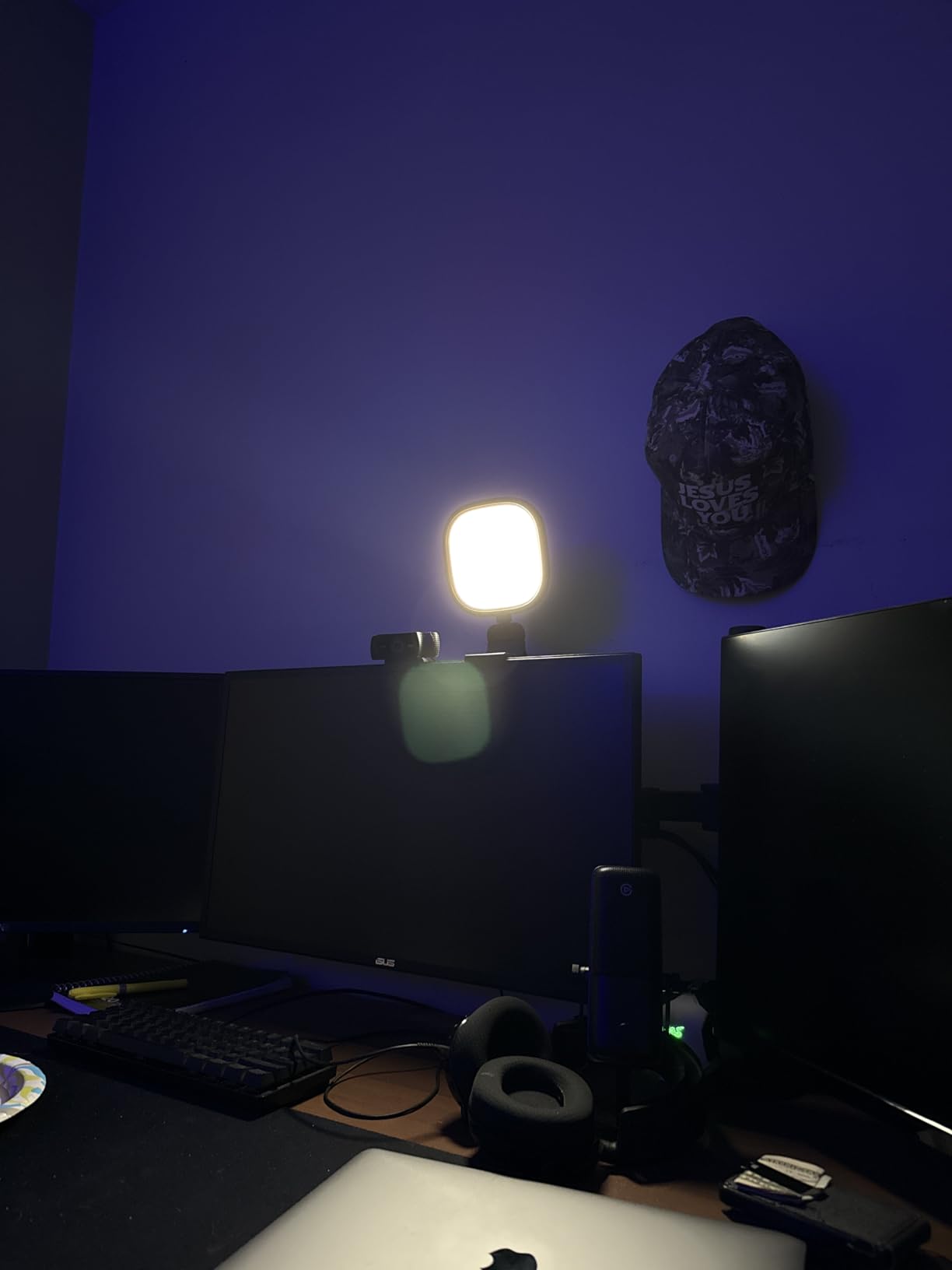 LitONES Ring Light for Laptop, Monitor, Desk, Eye-Caring Diffused LED Light customer photo 2