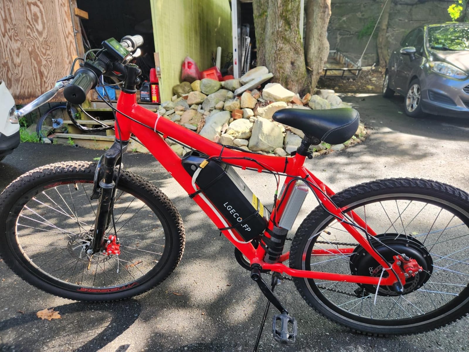 36V 10AH Ebike Battery,Built-in 30A BMS,750W Power Output for Electric Bicycles,E-Motorcycles (36V 10AH USB-5PIN) customer photo 1