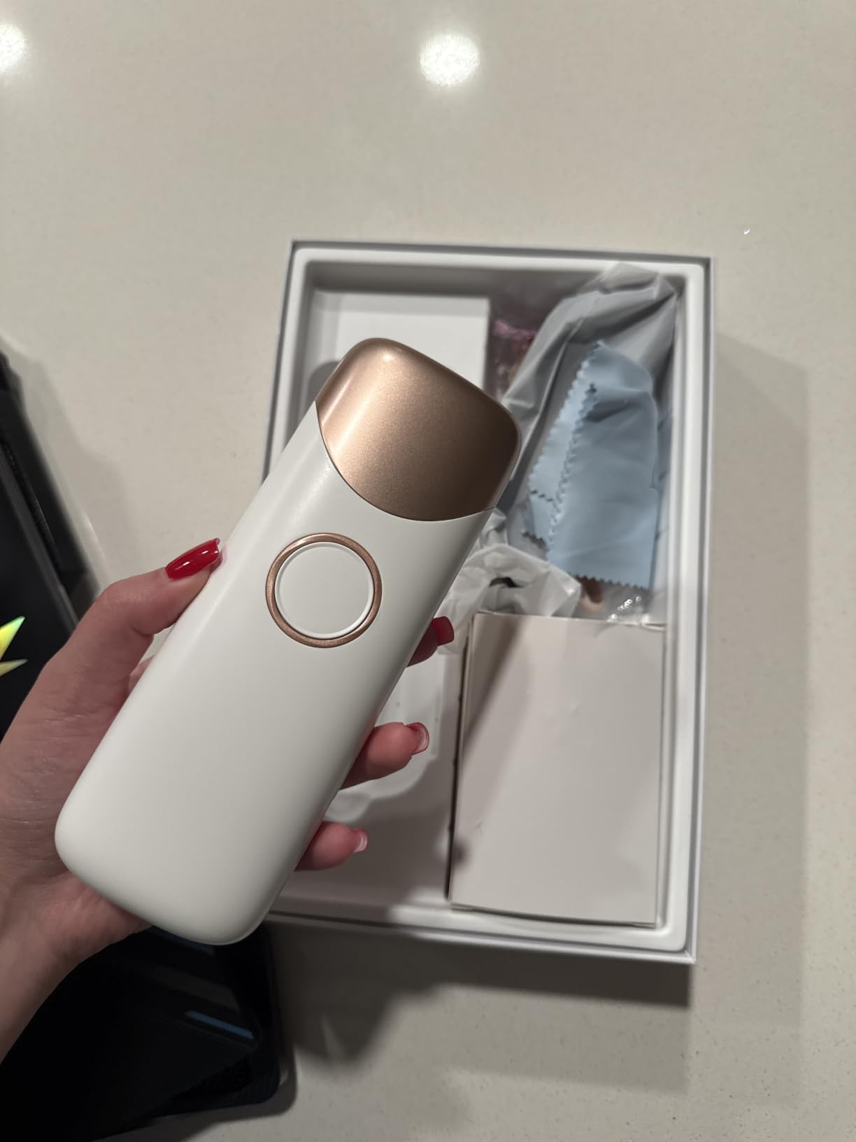 Ubroo Laser Hair Removal for Women, Visible Results in 2 Sessions (Gold) customer photo 1