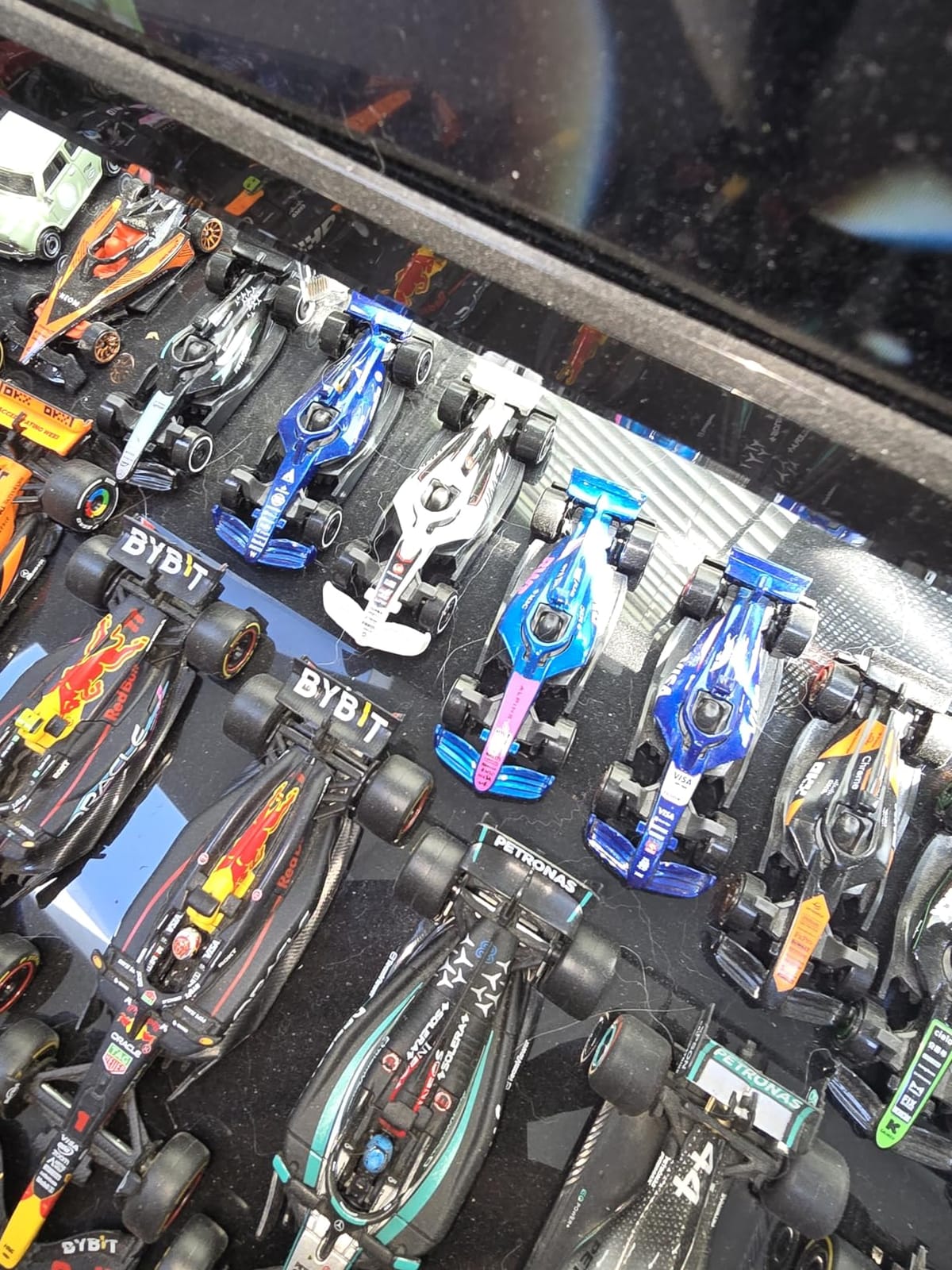 Hot Wheels Formula 1 2025 10-Pack customer photo 2
