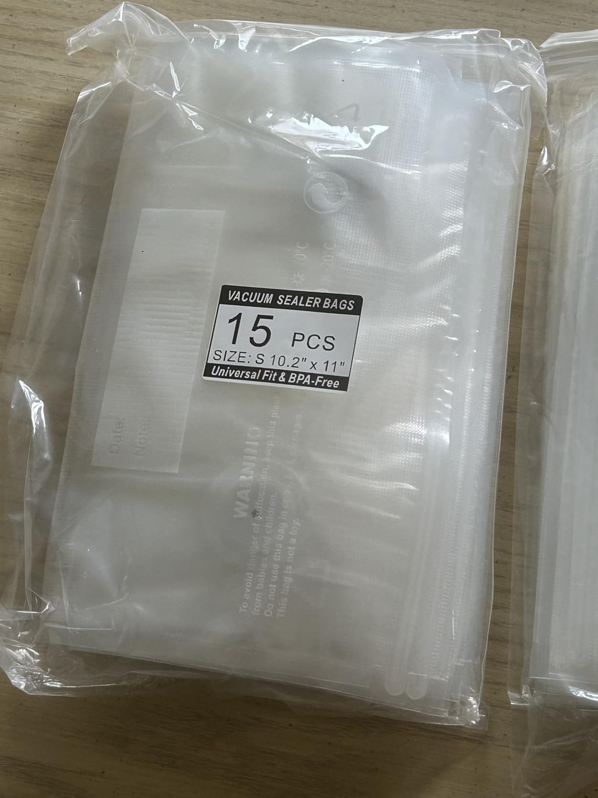 Compact Vacuum Sealer for Food Storage: Portable Handheld Food Sealer, 80kPa Suction, 1800mAh Battery, 30 Reusable Vacuum Bags, Preserve 5X Freshness with Easy Operation customer photo 1