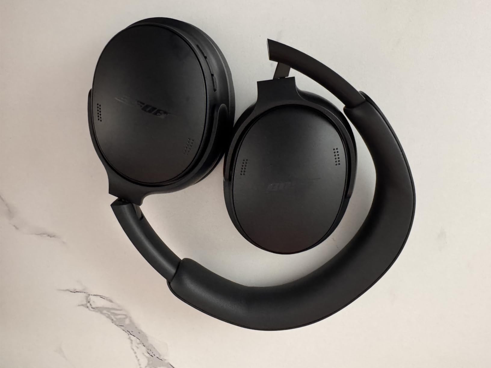 Bose QuietComfort Headphones (2nd Gen) - Wireless Headphones, Active Over Ear Noise Cancelling and Mic, Immersive Audio, USB-C Charging and Lossless Audio, Up to 24 Hours of Play time, Black customer photo 1