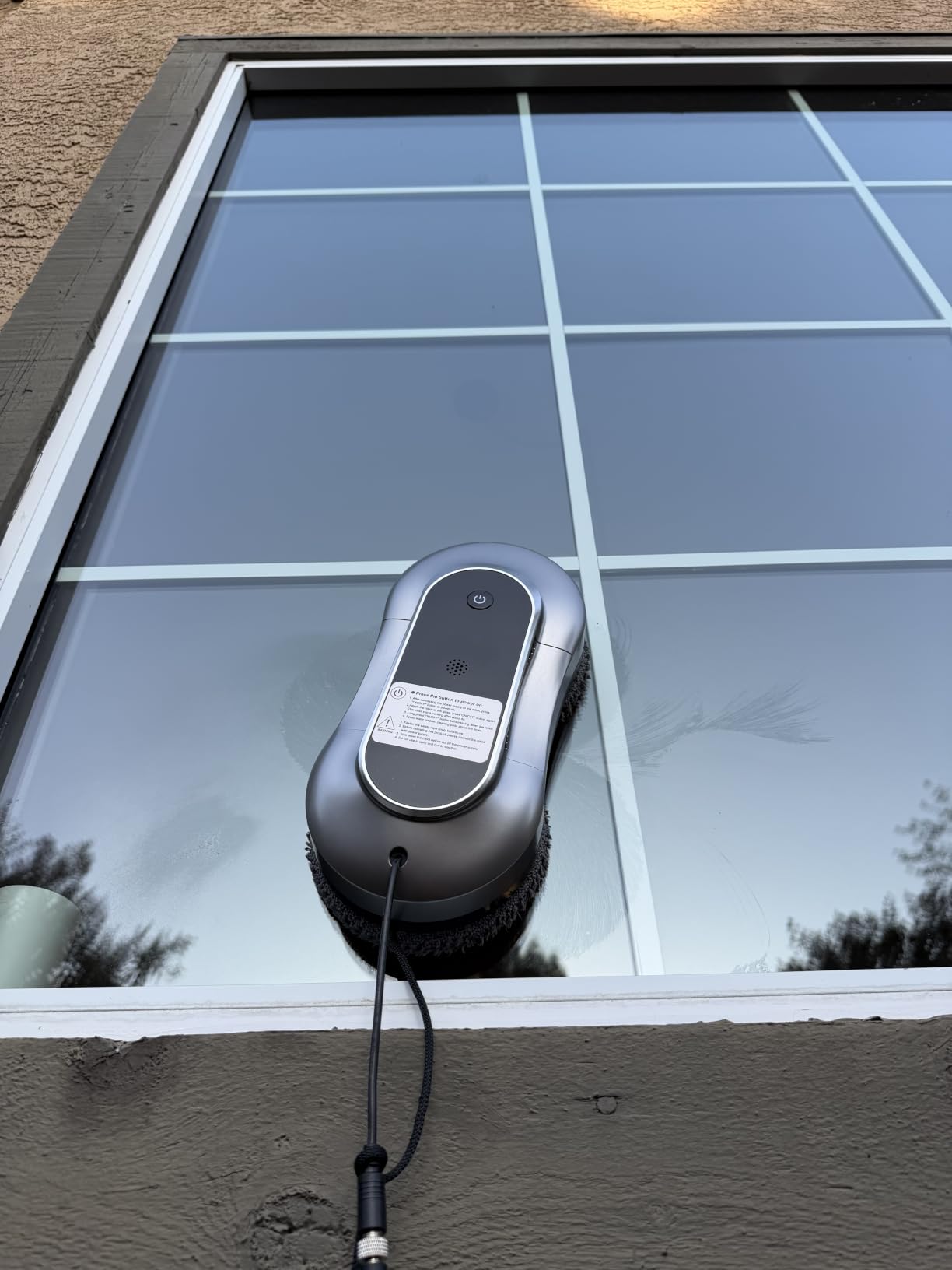 Window Cleaning Robot with Dual Water Spray, App Control, Smart Navigation customer photo 2