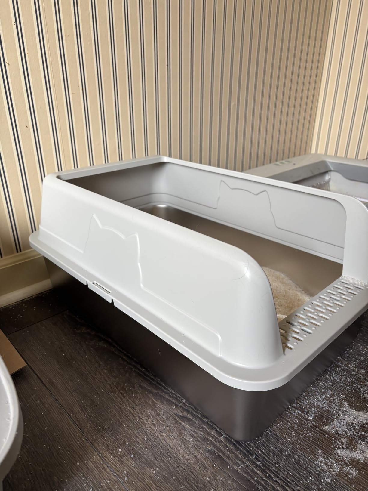 Self Cleaning Open Top Automatic Multiple Cat Litter Box, White customer photo 1